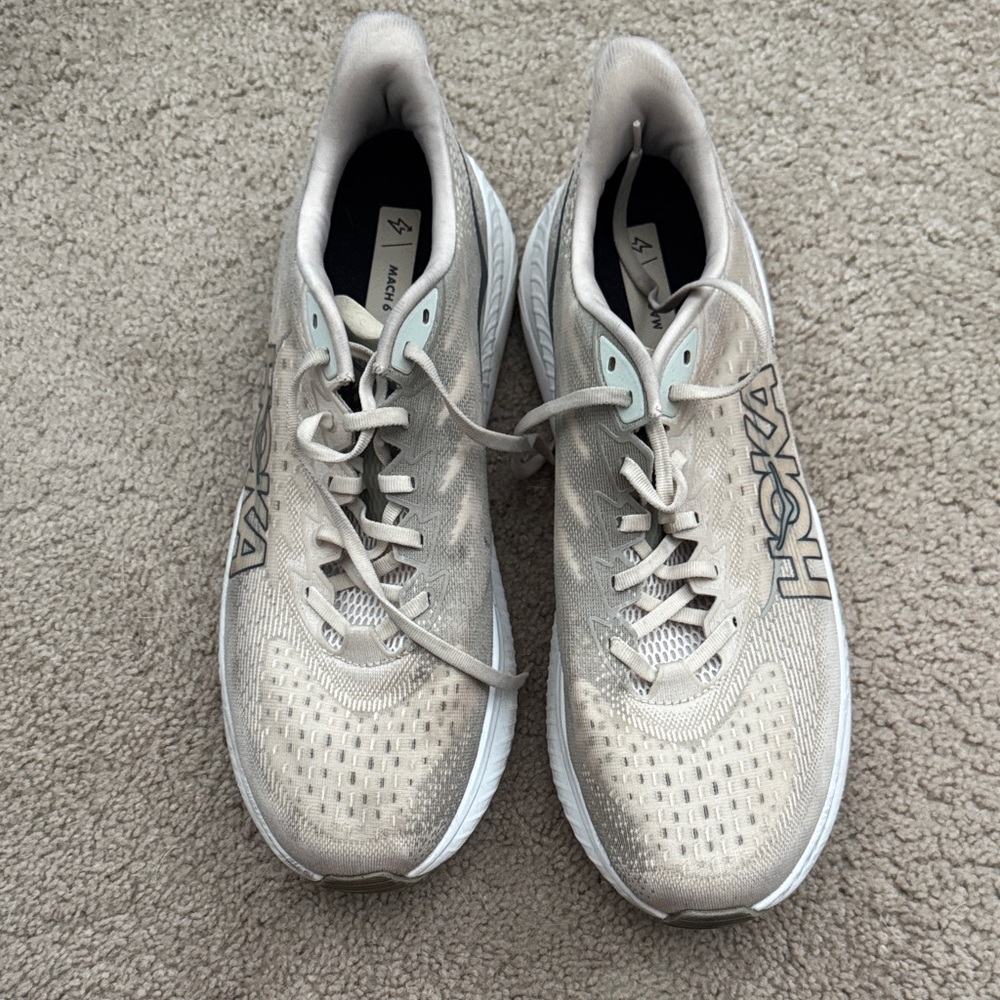 Hoka Mach 6